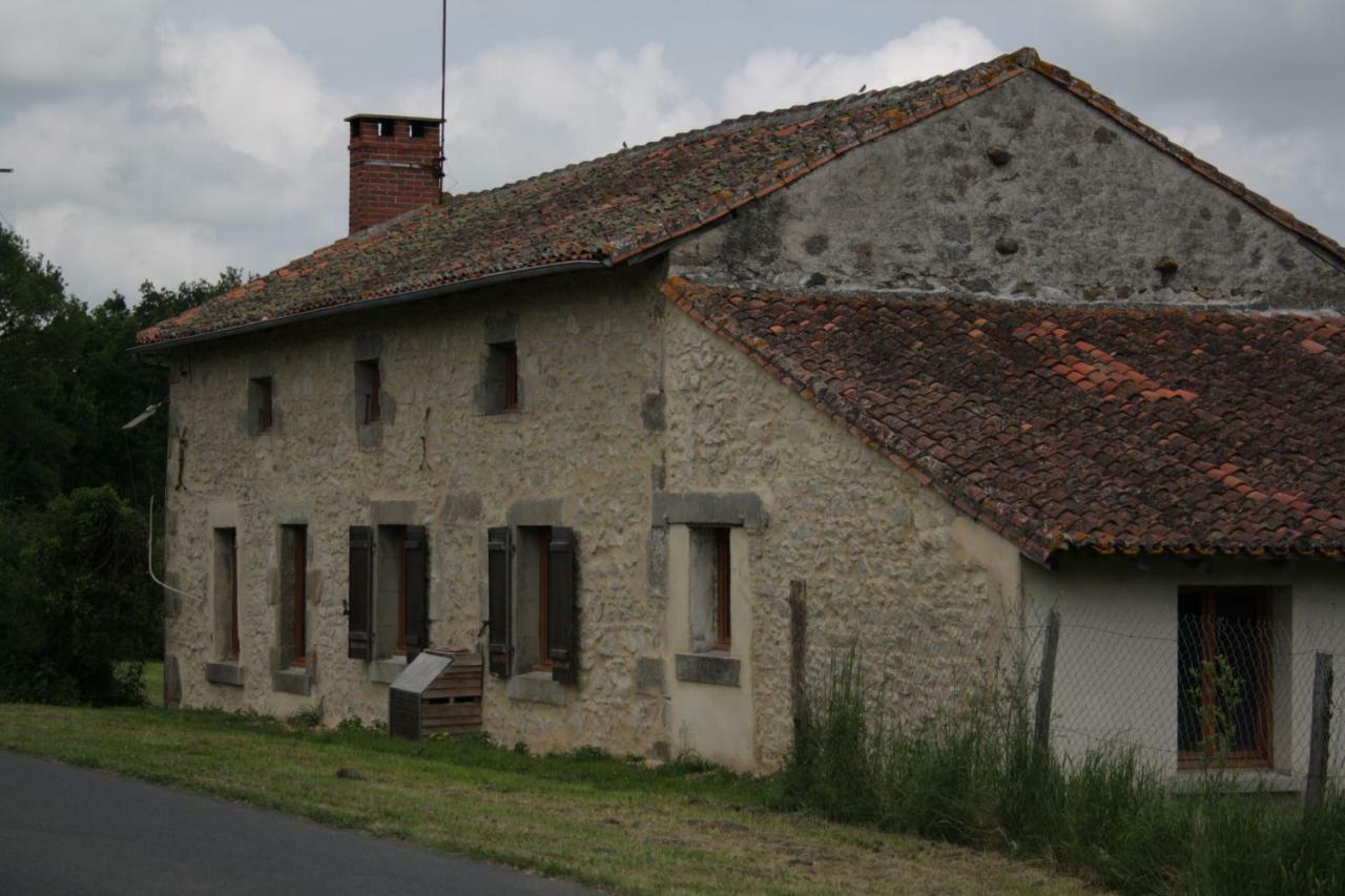 Chez Gondat Chambre D'Hotes Saint-Martial-sur-Isop Exterior photo